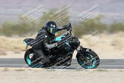 media/Dec-01-2025-Moto Forza (Mon) [[2daa91e15f]]/2-Intermediate Group/Session 3 (Turn 7 Inside Pans)/